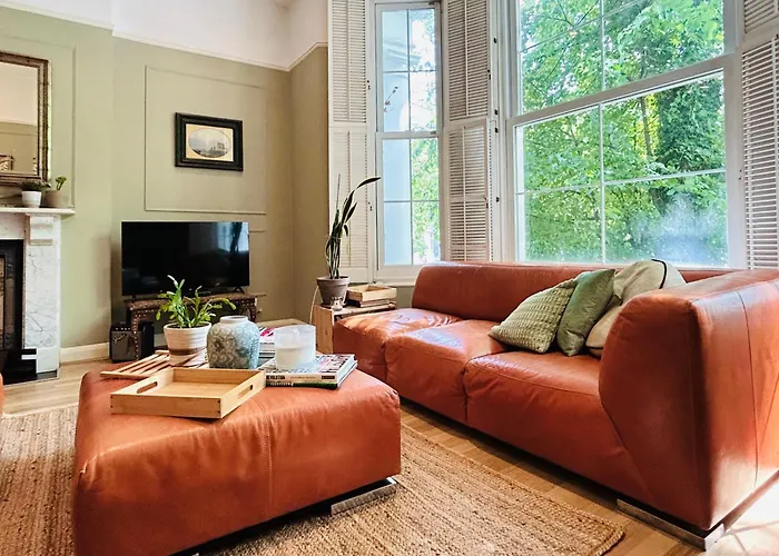 Kensington Grand Suite